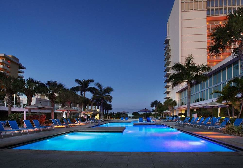 MARRIOTT'S CRYSTAL SHORES