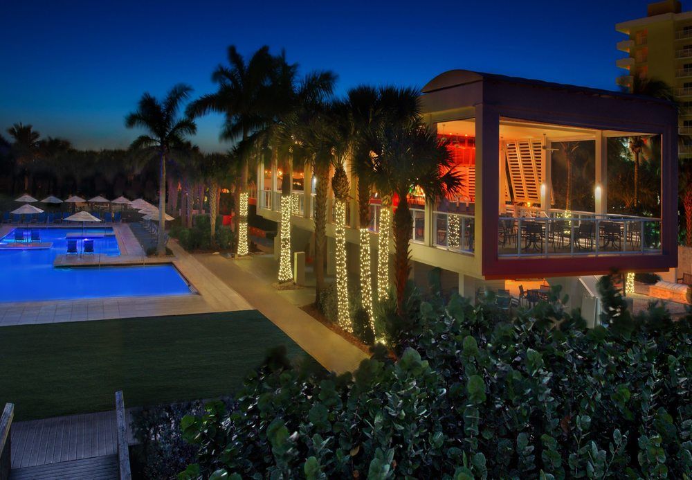MARRIOTT'S CRYSTAL SHORES
